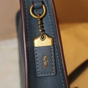 In search of 1941 small hang tag